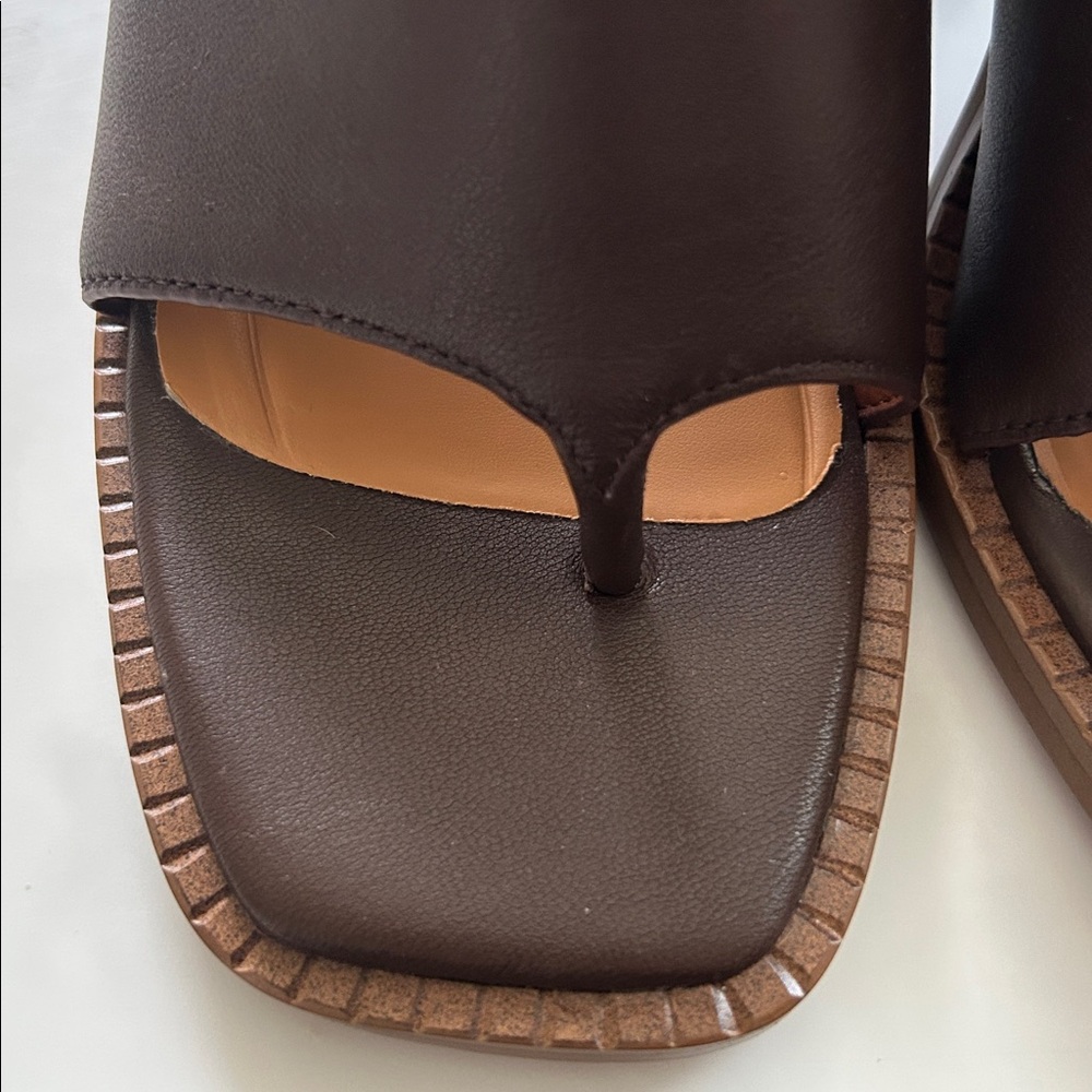 Sandals - Picture 3 of 4